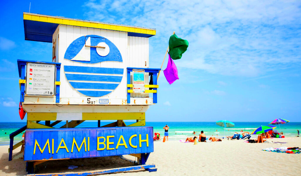 Miami Beach contempla legalizar la venta y consumo de alcohol en playas