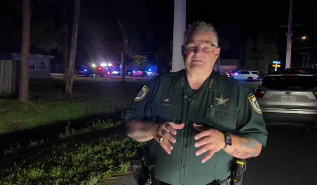 El tiroteo del condado de Brevard deja a esposo, esposa muerta y vecina disparada, dice el sheriff