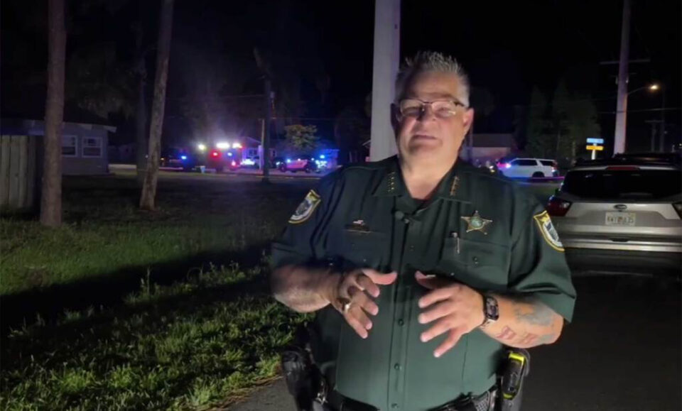 El tiroteo del condado de Brevard deja a esposo, esposa muerta y vecina disparada, dice el sheriff