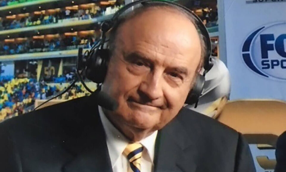 Quin es Fernando Von Rossum: El periodista mexicano que gana premio del Saln de la Fama de NFL