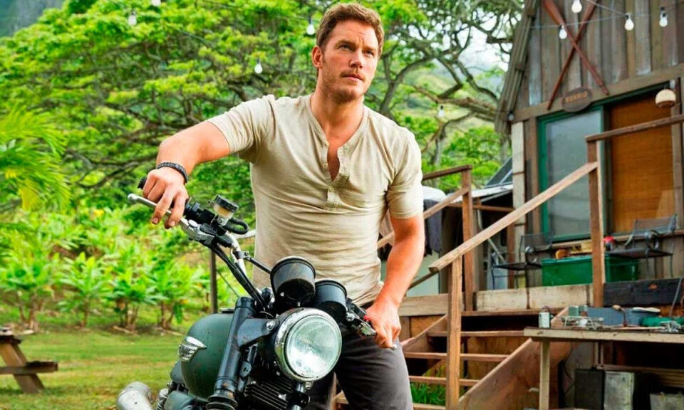 No está en ‘Jurassic World 4’, pero solo queda un mes para el regreso de Chris Pratt a una de las mejores series de acción de Prime Video