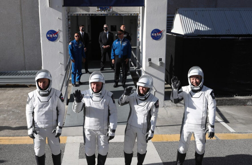 Weather Scrubs Crew-11 Lanzamiento, NASA y SpaceX para intentarlo de nuevo el viernes