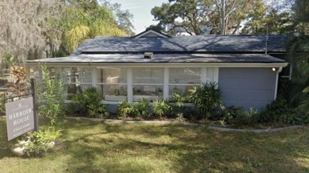 Un bar de tapas español se está preparando para el puerto de seguridad