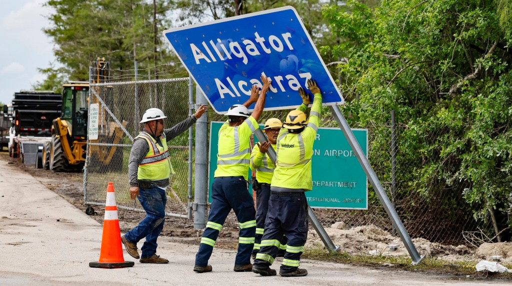 El mejor funcionario de Florida sugirió que el cocodrilo Alcatraz podría estar vacío en cuestión de días, programas de correo electrónico