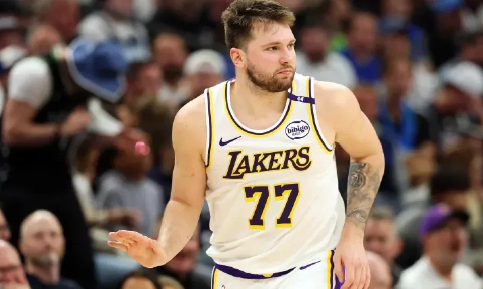 Luka Doncic derrite corazones con su primer gesto tras firmar su millonaria extensión | Sporting News Argentina