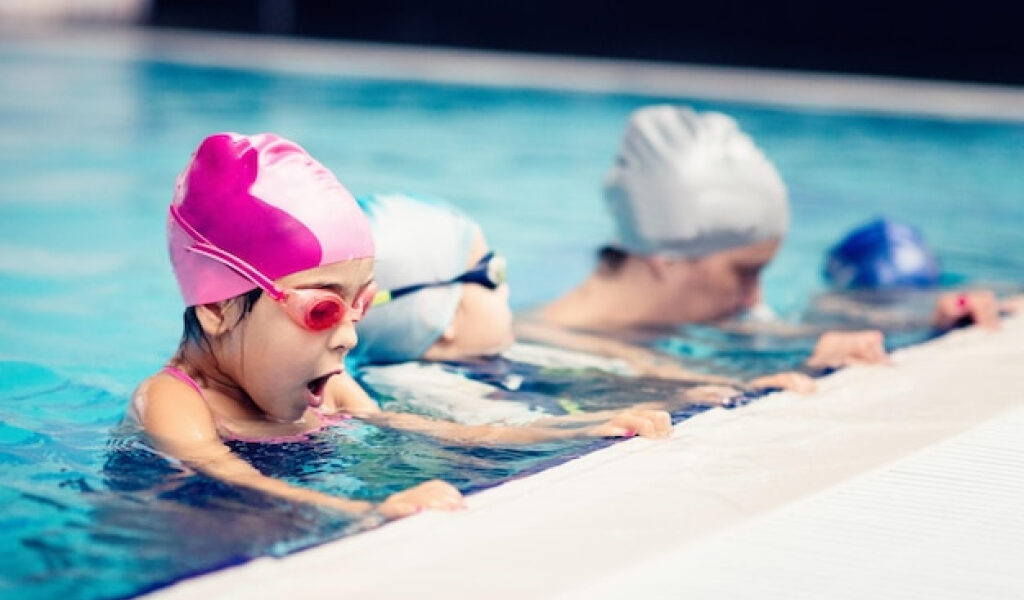 Miami-Dade contra ahogamientos: cursos de natación gratis para niños