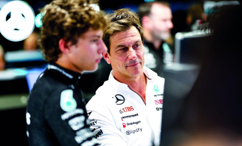 Wolff: «¿Kimi? Comete errores y cosas buenas. Exactamente lo que esperamos»