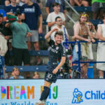 Anders Dreyer, el novato que pisa fuerte en la MLS: más contribuciones que Vela en su primer año