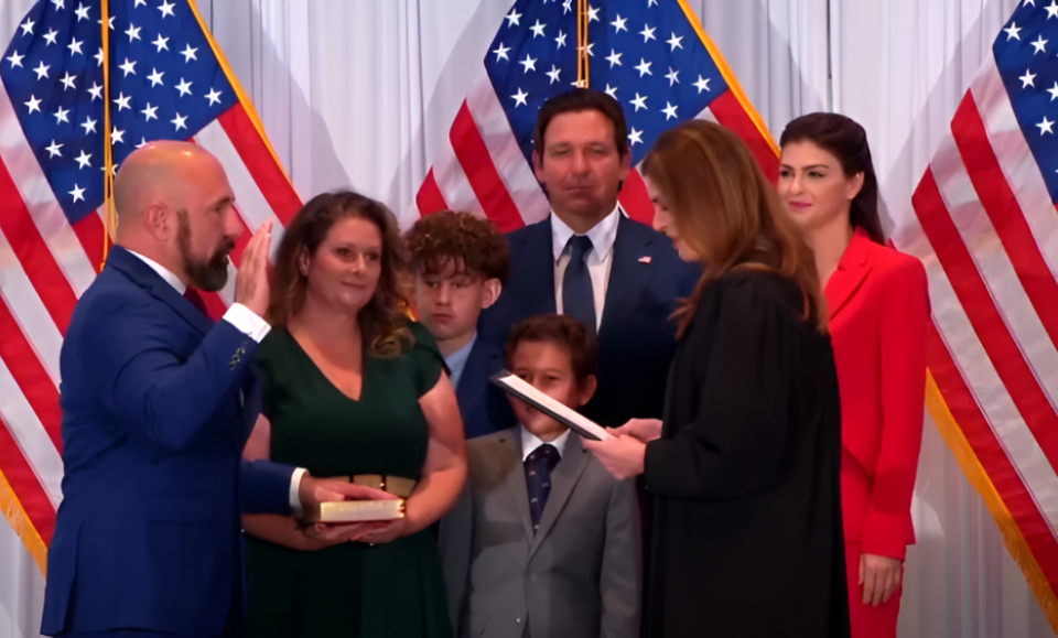 DeSantis nombra al senador y veterano Jay Collins como vicegobernador de Florida