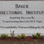 Florida planea abrir el «Deportation Depot», un nuevo centro de detención de inmigrantes | CNN