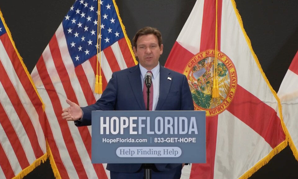 La oficina de DeSantis estaba programada para discutir un acuerdo legal. La primera dama Hope Florida obtuvo millones después, según los registros