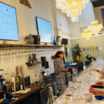 SIP y aprenda en Savoir, el nuevo bar de vinos de San Petersburgo