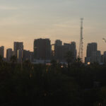 Elegiendo un huracán de categoría 5 en un gran altura: ¿Debería quedarse o irse?