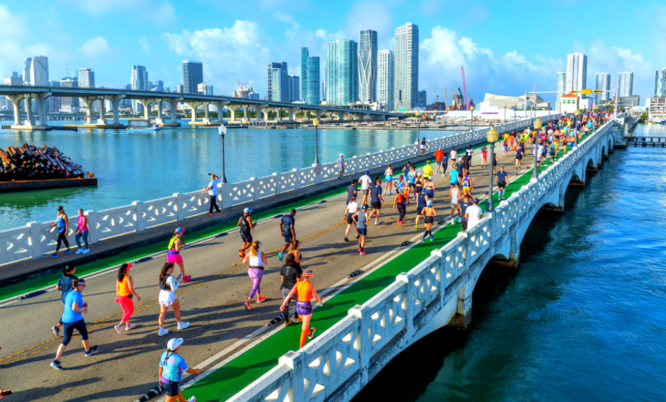 Una carrera codiciada: registro para el Life Time Miami Marathon rompe récords