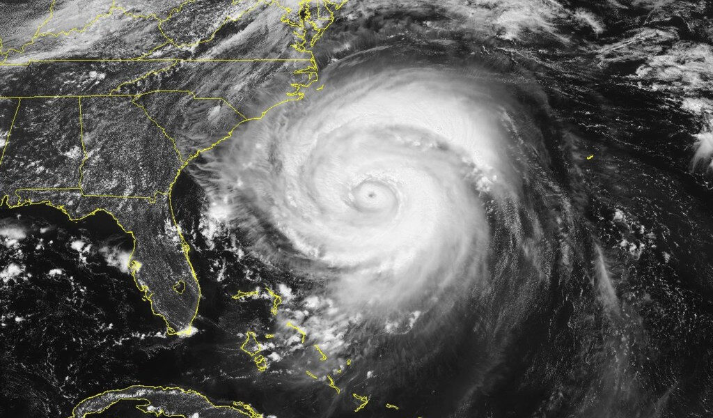 El huracán Erin se hincha en Atlantic pateando olas peligrosas para Florida; NHC rastrea 2 sistemas más