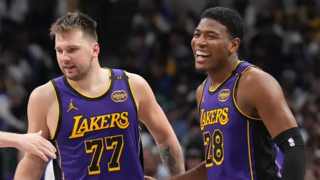 La propuesta de traspaso de los Lakers cambiando un titular clave por este anotador de 22.3 puntos | Sporting News Argentina