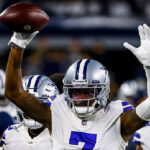 Dallas Cowboys aseguran a Trevon Diggs con un nuevo contrato de 100 millones de dlares