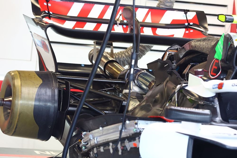 Haas VF-25: ecco il cestello posteriore in due materiali