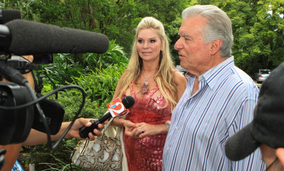Jackie Siegel de ‘Queen of Versalles’ continúa luchando contra el abuso de drogas después de perder hermana por drogas