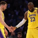 La relación entre LeBron James y Luka Doncic en medio de la incertidumbre | Sporting News Argentina
