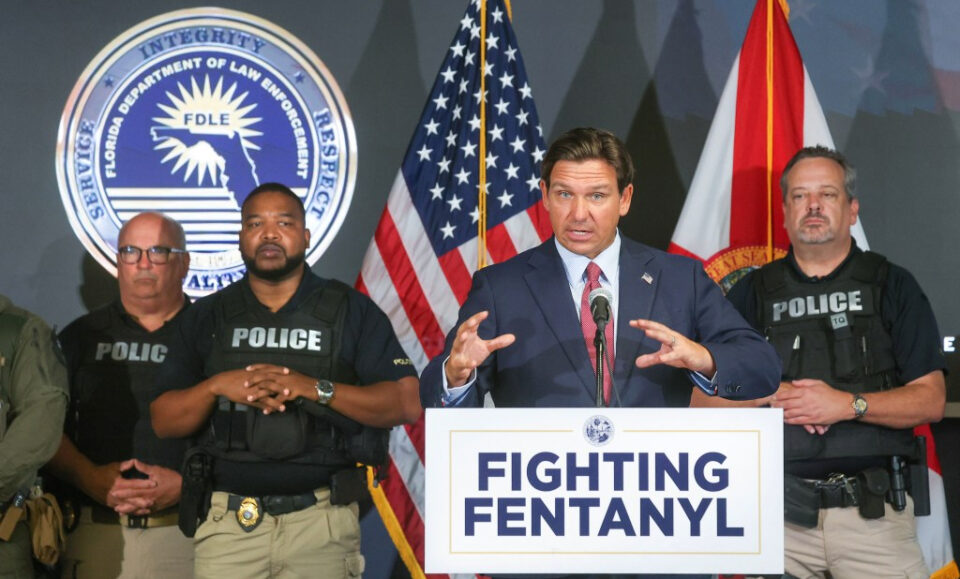 DeSantis, Worrell intercambia las púas sobre los enjuiciamientos del tráfico de fentanilo