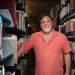 El historiador de la comida, autor y bibliotecario de la USF Andrew Huse dejó un legado de amoroso Tampa