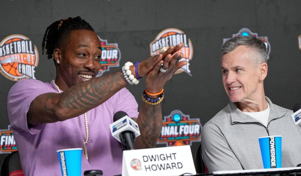 Bianchi: Magic tiene dos ingresos del Salón de la Fama: Dwight Howard y, um, Billy Donovan