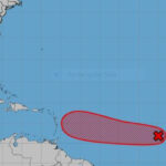 Hurricane Center dice que la depresión tropical podría formarse desde el sistema Atlantic
