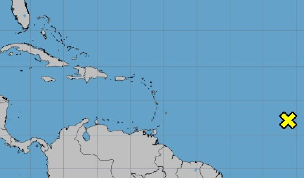 Hurricane Center dice que no se espera que el sistema Atlantic se desarrolle más