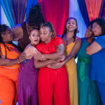 Critic’s Pick: En Words and Dance, ‘para las chicas de color’ toma un viaje profundamente personal