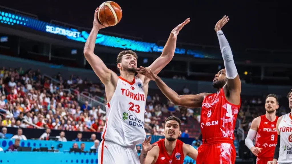 Alperen Sengun y un triple-doble histórico para la victoria de Turquía en cuartos de final del Eurobasket | Sporting News Argentina