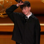 Owen Cooper hace historia en los Emmy como el ganador más joven en una categoría interpretativa por ‘Adolescencia’