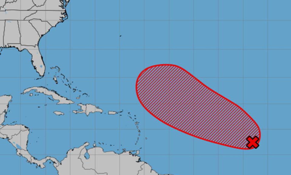 El Centro de Huracanes mantiene las oportunidades altas para una depresión tropical del Atlántico