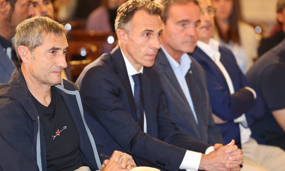 Valverde, sobre Zubimendi y Merino: “No sé si tendrán una motivación especial, pero nos conocen”