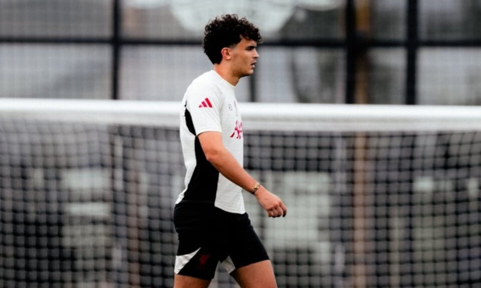 Slot espera a Bajcetic