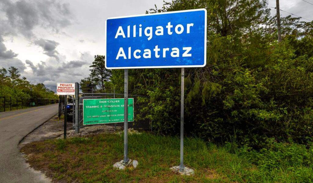 Cientos de detenidos de cocodrilo Alcatraz dejan la red después de dejar el sitio