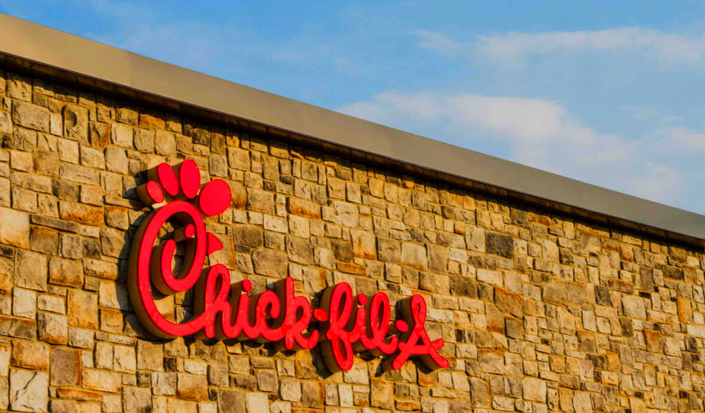 Chick-fil-A lanza serie ‘Play it Forward’: un programa de juegos para la familia