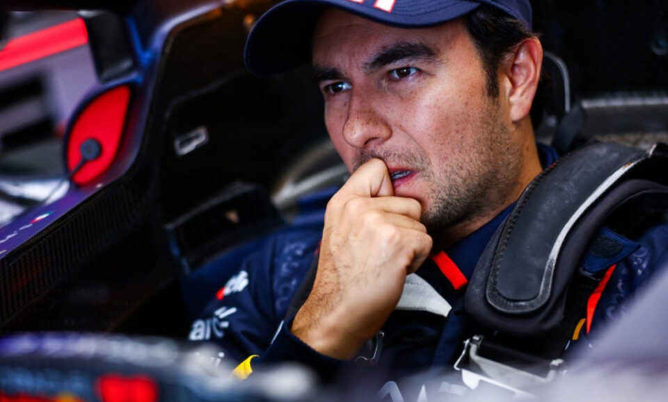 Briatore admite que habló con Checo Pérez para explorar la opción de Alpine