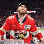 Matthew Tkachuk fuera hasta diciembre tras cirugía, confirma Florida Panthers