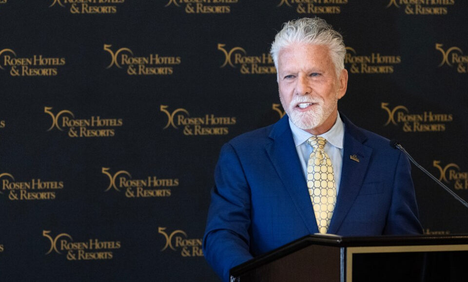 Maxwell: el CEO de Orlando Rosen Hotels & Resorts respalda los nuevos impuestos sobre los hoteles