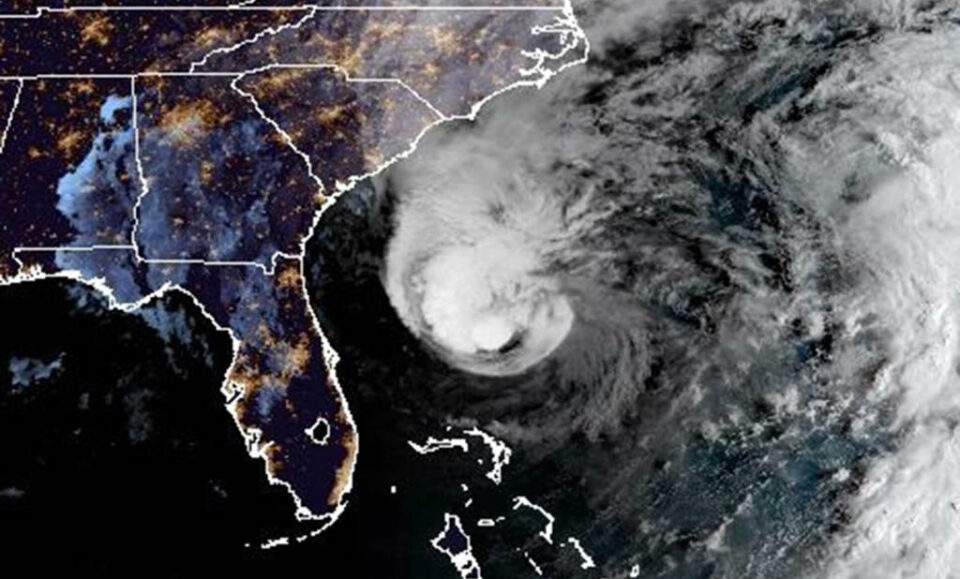 El recién formado huracán Imelda deja a Bahamas, Florida, para apuntar a Bermudas