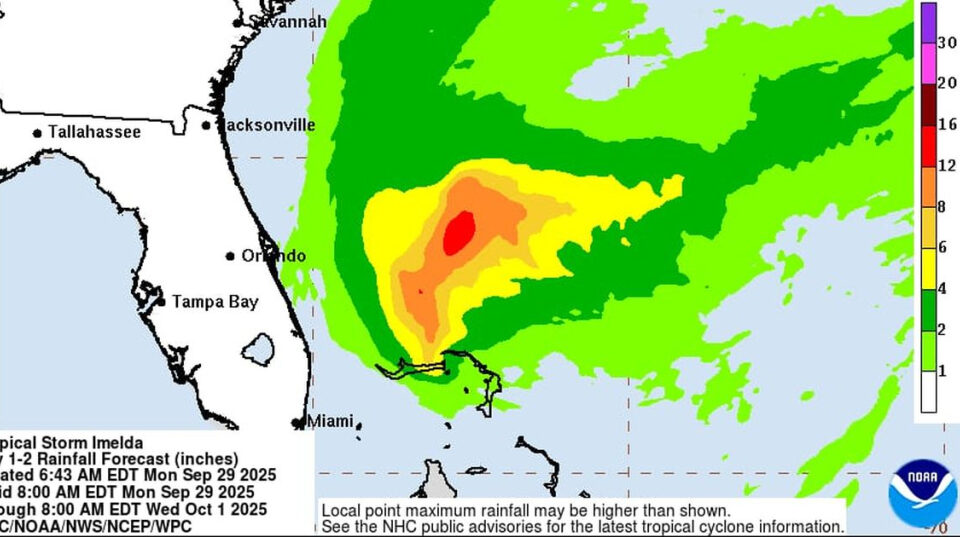 Oleaje y calor marcan el martes en el sur de Florida por la influencia ciclónica