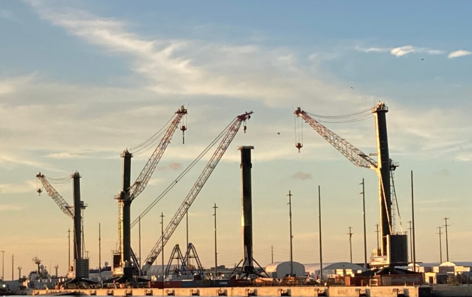 Preparaciones de Port Canaveral para más recuperaciones de cohetes con 3rd Crane