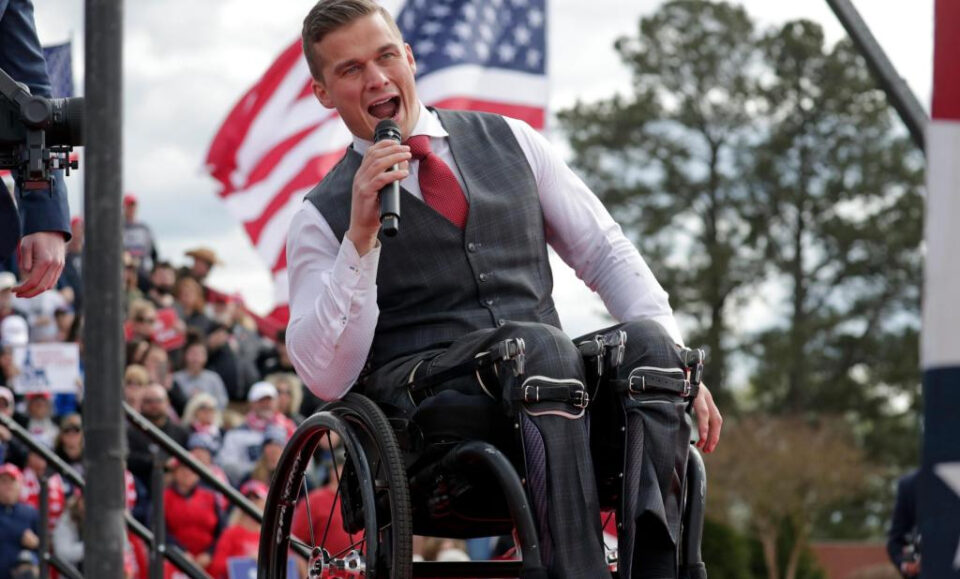 Madison Cawthorn busca regreso, que se postula para el Congreso en Florida