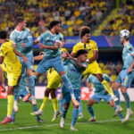 Renato Veiga emerge entre gigantes