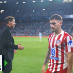La cara de Galán al ‘Cholo’ tras ser cambiado y solo jugar 29′: tremendo