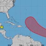 Hurricane Center dice que la depresión tropical probablemente se forme esta semana