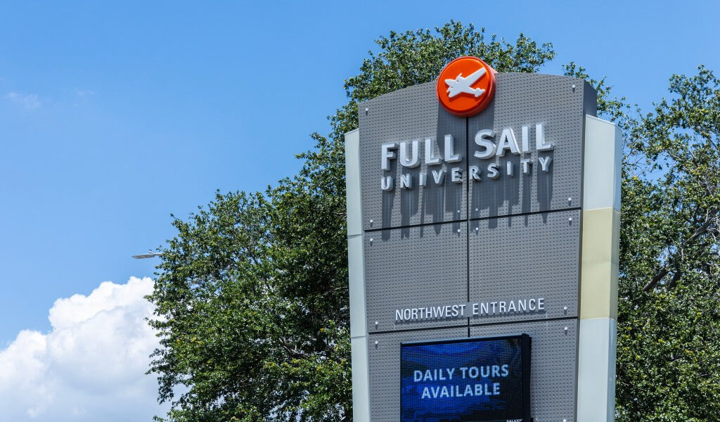 Los denunciantes alegan a los estudiantes de Full Sail University ‘Hoodwinking’ con trabajos falsos