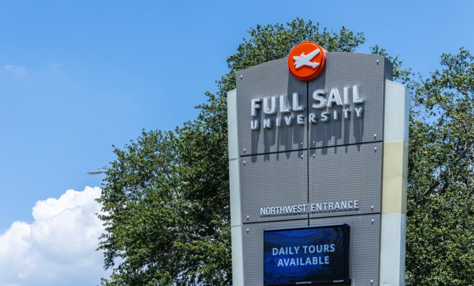 Los denunciantes alegan a los estudiantes de Full Sail University ‘Hoodwinking’ con trabajos falsos