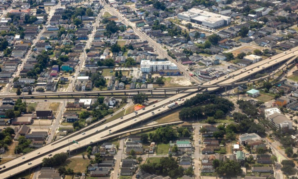 20 años después de Katrina, Louisiana todavía lucha con los planes de evacuación que minimizan los riesgos para la salud